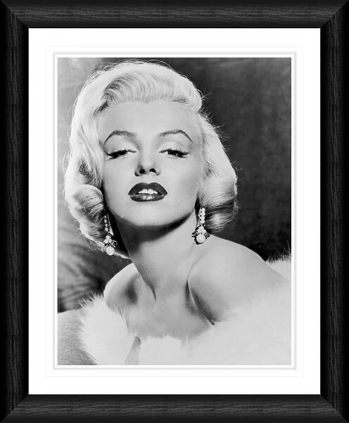 Marilyn Monroe Framed Portrait Print