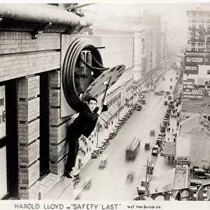 Harold Lloyd in the film Safety Last 1923