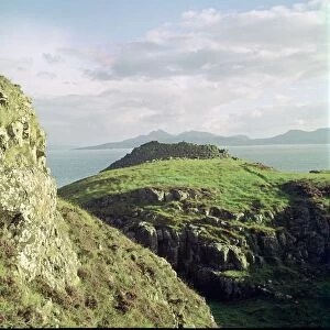 Ruadha A Dunain, a promontory fort on the Isle of Skye