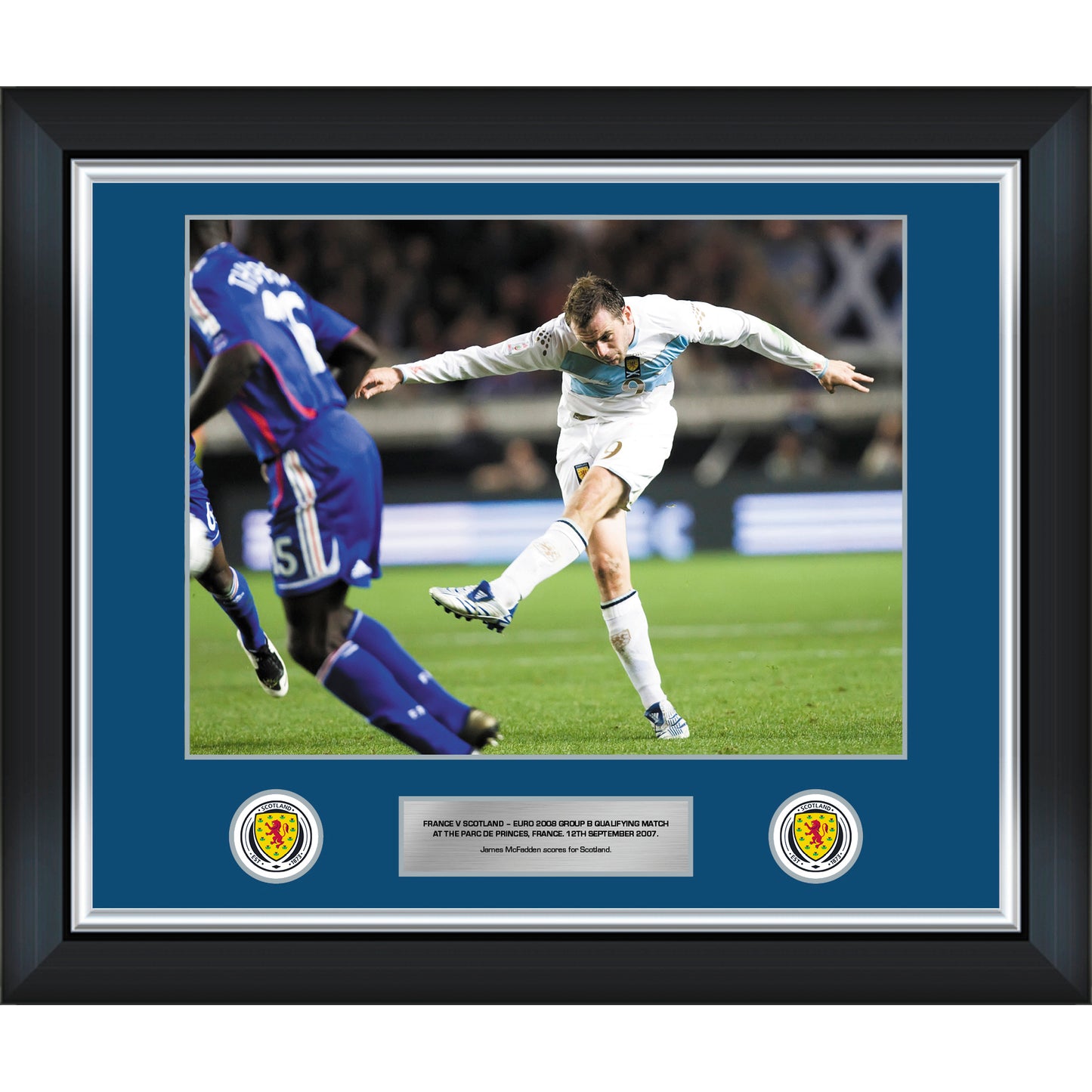 James McFadden Goal 2007 versus France 20x16 Framed Prints