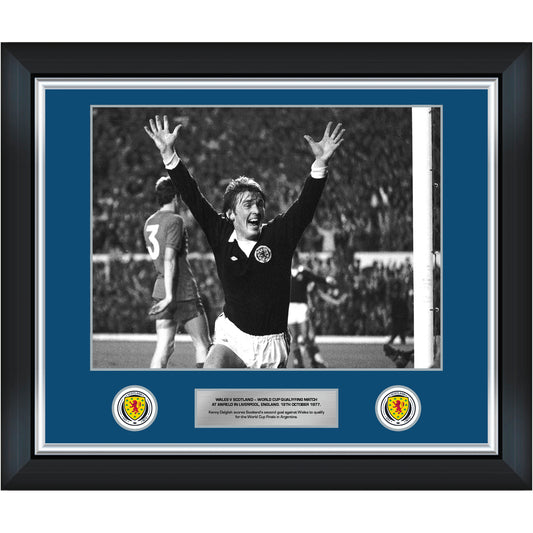 Kenny Dalglish World Cup 1977 20x16 Framed Print