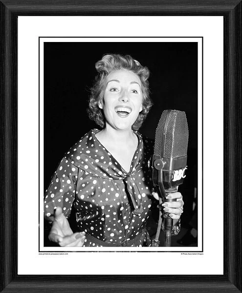 Dame Vera Lynn - 1956 Framed Photographic Print